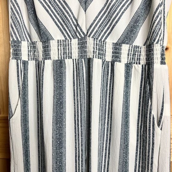 Monteau Los Angeles Women's Large Striped‎ Sleeveless V-Neck Jumpsuit Pockets - Picture 6 of 8